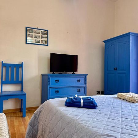 Holiday House Ginevra ฟอร์เมีย ภายนอก รูปภาพ