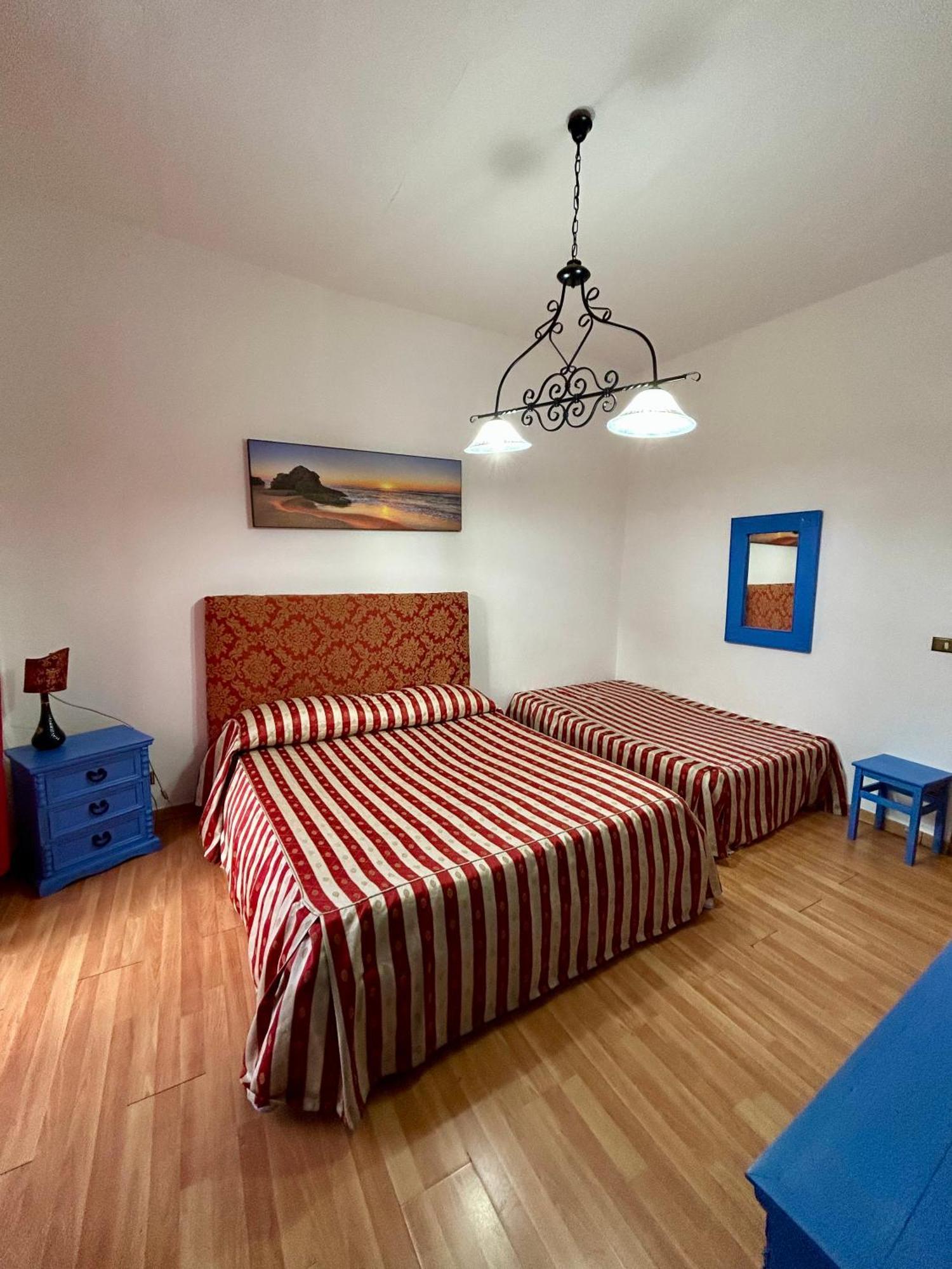 Holiday House Ginevra ฟอร์เมีย ภายนอก รูปภาพ