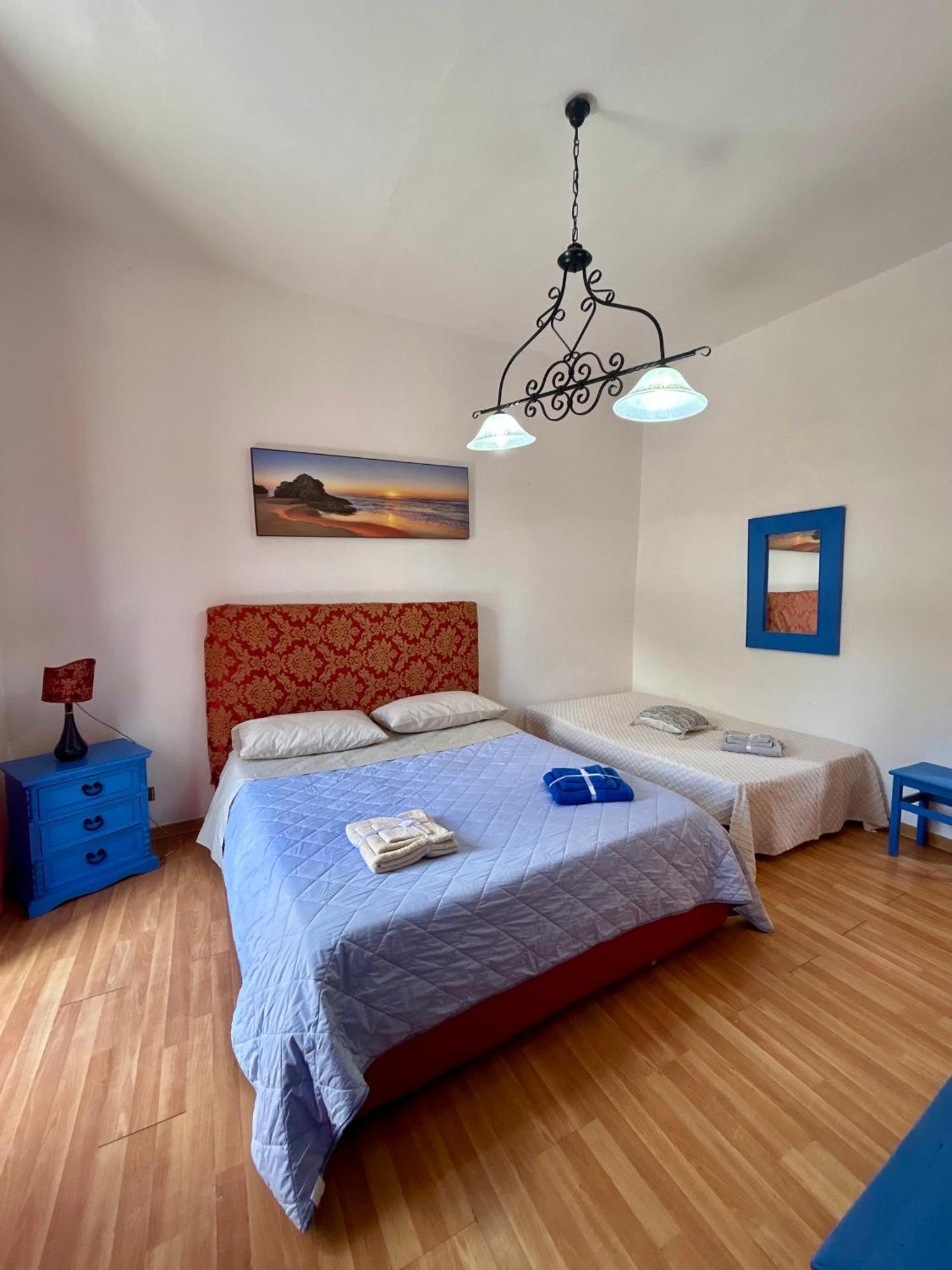 Holiday House Ginevra ฟอร์เมีย ภายนอก รูปภาพ