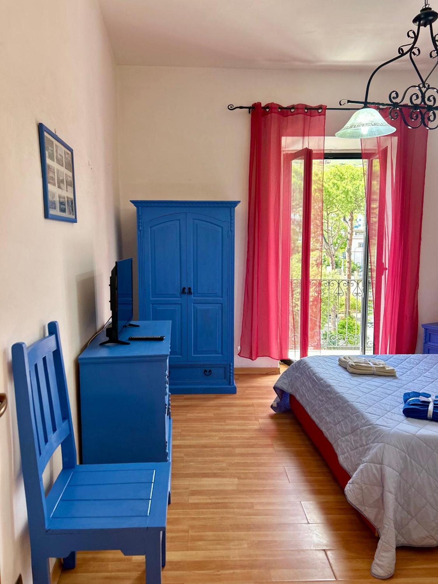 Holiday House Ginevra ฟอร์เมีย ภายนอก รูปภาพ